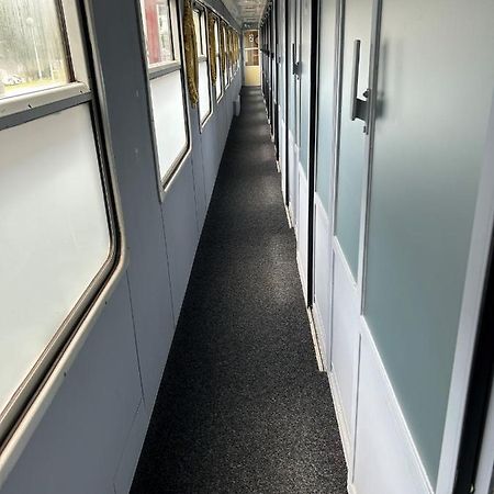 Hostel Balkan Express ザグレブ エクステリア 写真